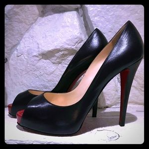 Brand New Christian Louboutin pumps
